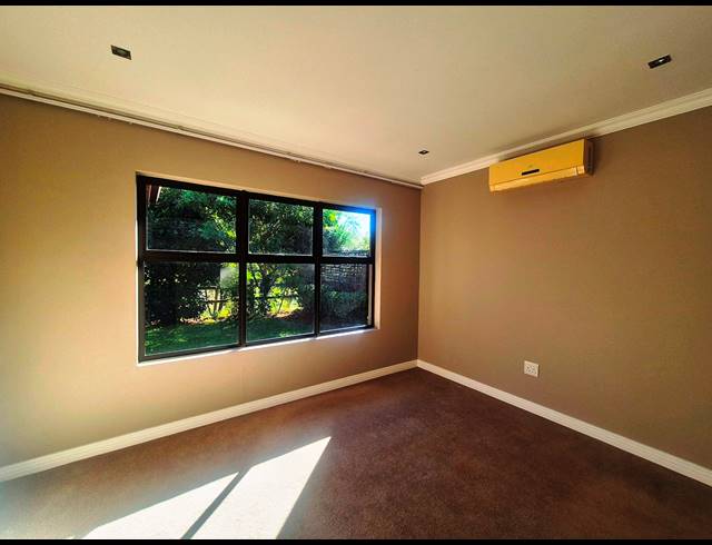 3 BEDROOM APARTMENT FOR SALE IN IZINGA ESTATE